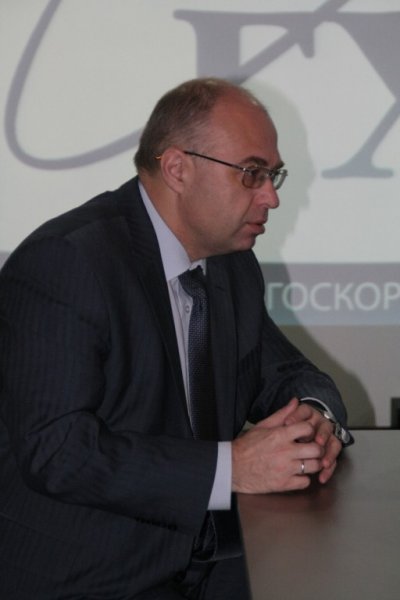 Фото к В Информационном центре состоялась встреча генерального директора ФГУП «Горно-химический комбинат» Петра Михайловича Гаврилова с представителями экологической общественности по теме: Вывод из эксплуатации промышленных уран-графитовых реакторов.